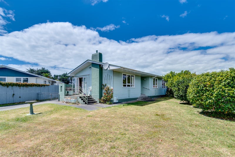 59 Exeter Crescent, Pirimai, Napier - Carousel 1