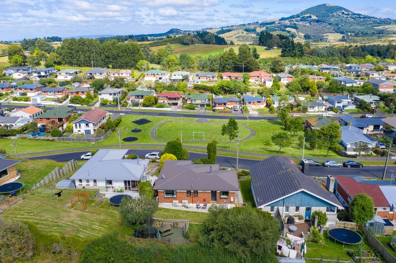 85 Elwyn Crescent, Green Island, Dunedin - Carousel 19