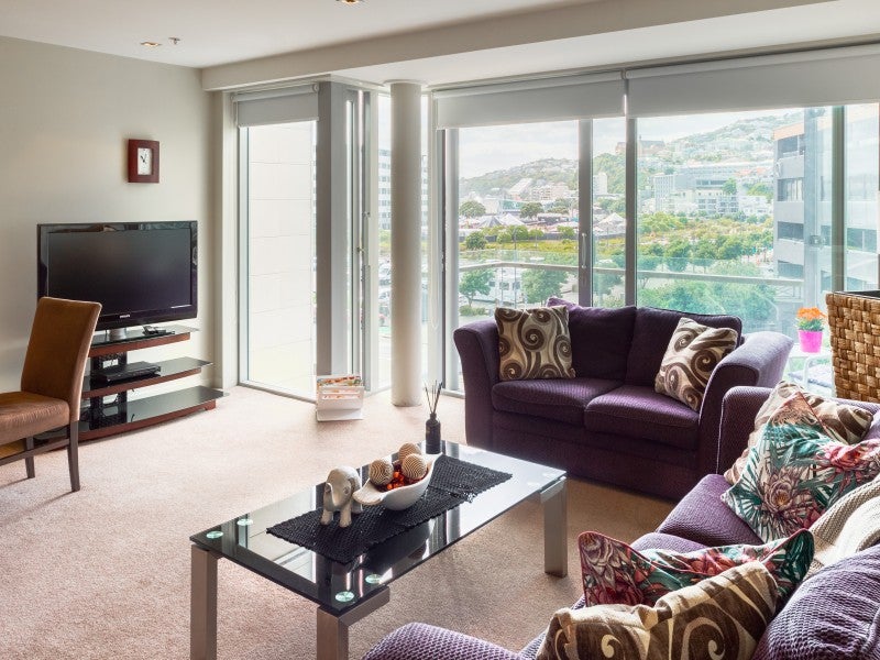 3G/82 Cable Street, Te Aro, Wellington - Carousel 1