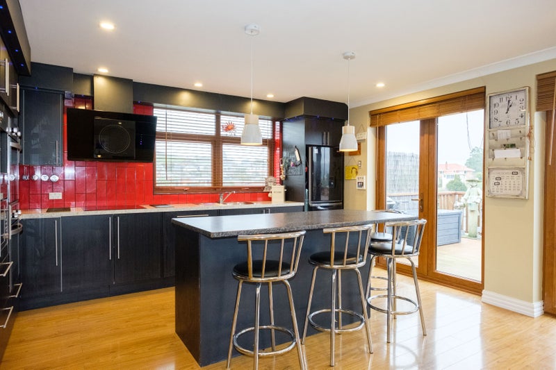 52 Elwyn Crescent, Green Island, Dunedin - Carousel 2