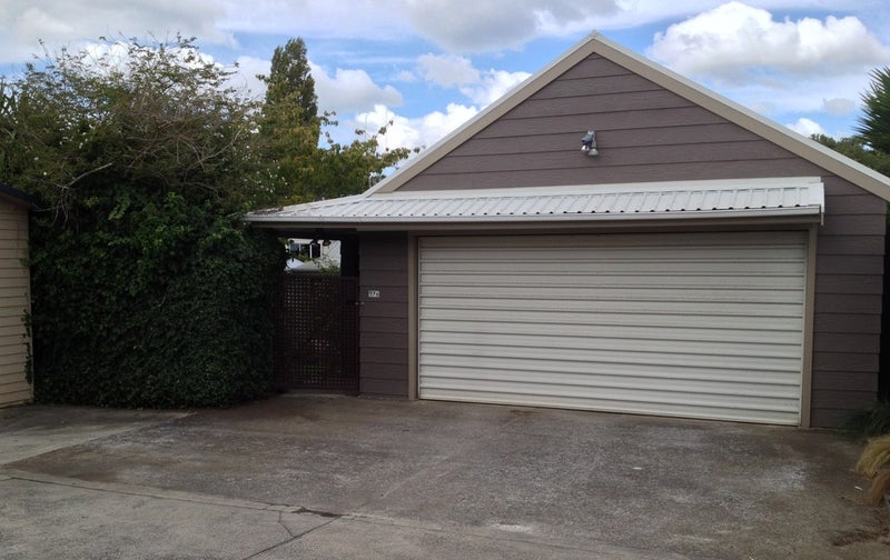 37B Hinton Avenue, Forest Lake, Hamilton - Carousel 1