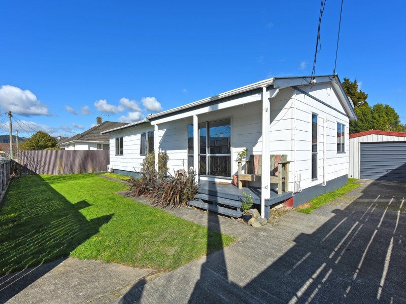 41 Tararua Street, Trentham, Upper Hutt - Carousel 1