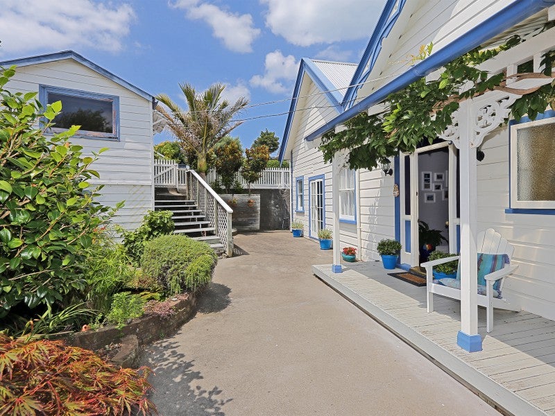 1 Sealy Road, Bluff Hill, Napier - Carousel 2