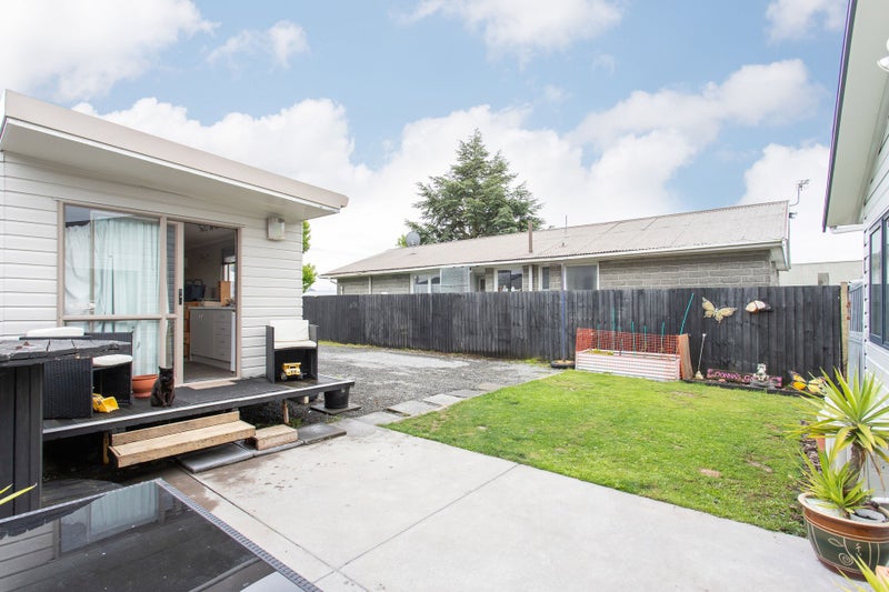 28 Tyrone Street, Belfast, Christchurch - Carousel 2