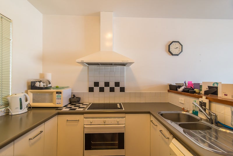 2/26 Marion Street, Te Aro, Wellington - Carousel 2