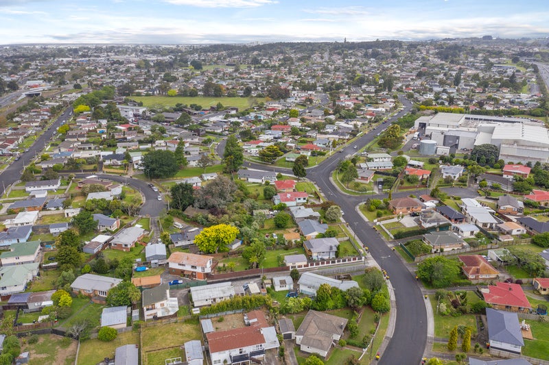 2/62 Greenmeadows Avenue, Manurewa East, Auckland - Carousel 26