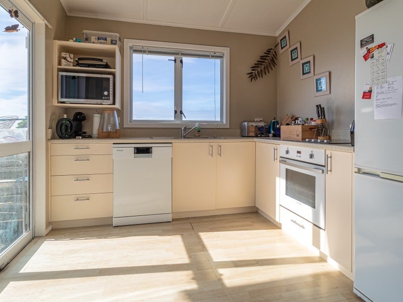 17 Clifton Road, Haumoana, Haumoana - Carousel 2