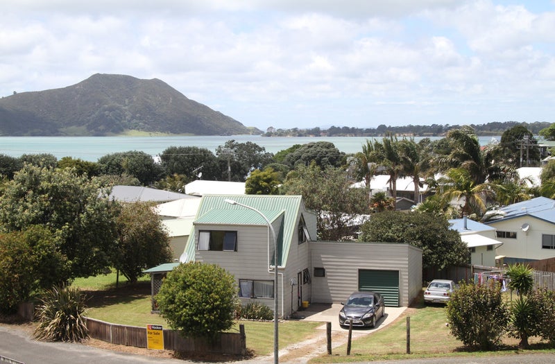 9 Juniper Lane, Kaitaia - Carousel 1