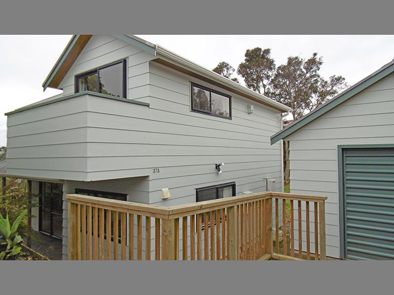 37A Mountain View Road, Morningside, Auckland - Carousel 1