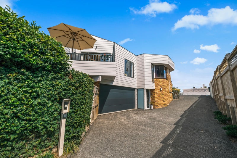 44A Cook ST, Howick, Auckland - Carousel 1