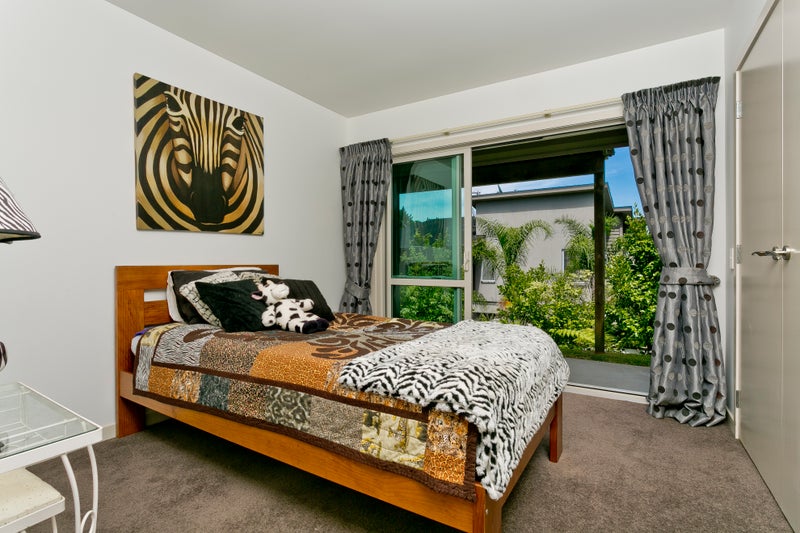 10 Treetops Way, Bayview, Auckland - Carousel 2