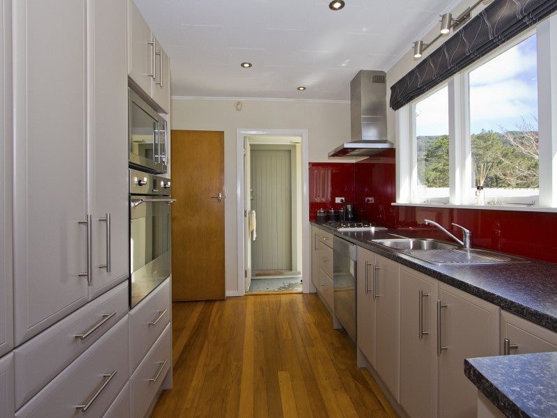 52 Wood Street, Wainuiomata, Lower Hutt - Carousel 2