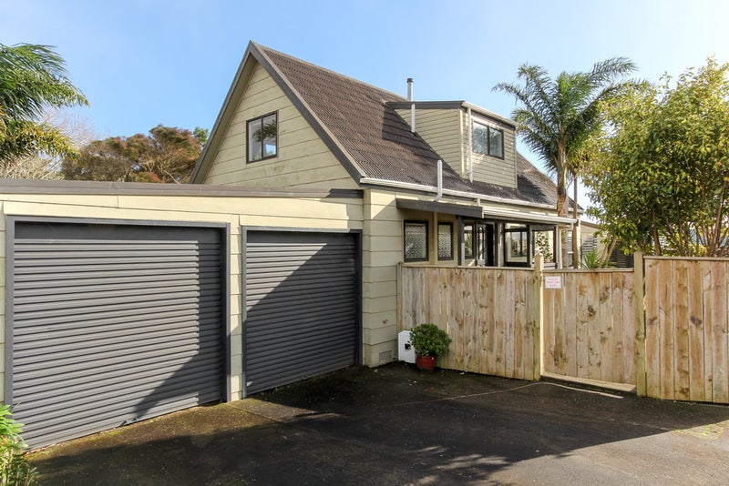 67 Heta Road, Highlands Park, New Plymouth - Carousel 1