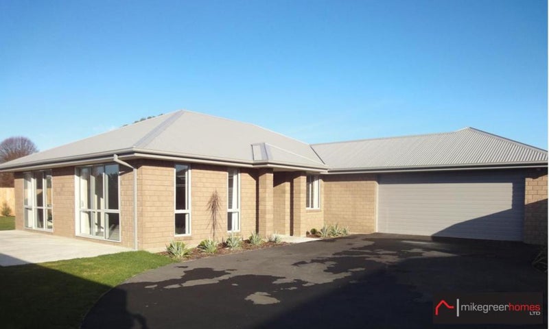 24 Larne Place, Belfast, Christchurch - Carousel 2