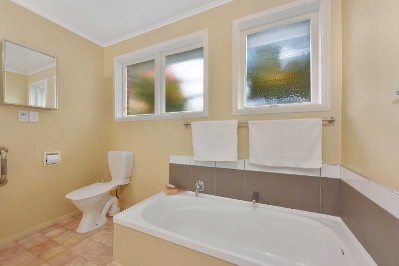 7 Rata Street, Birchville, Upper Hutt - Carousel 19