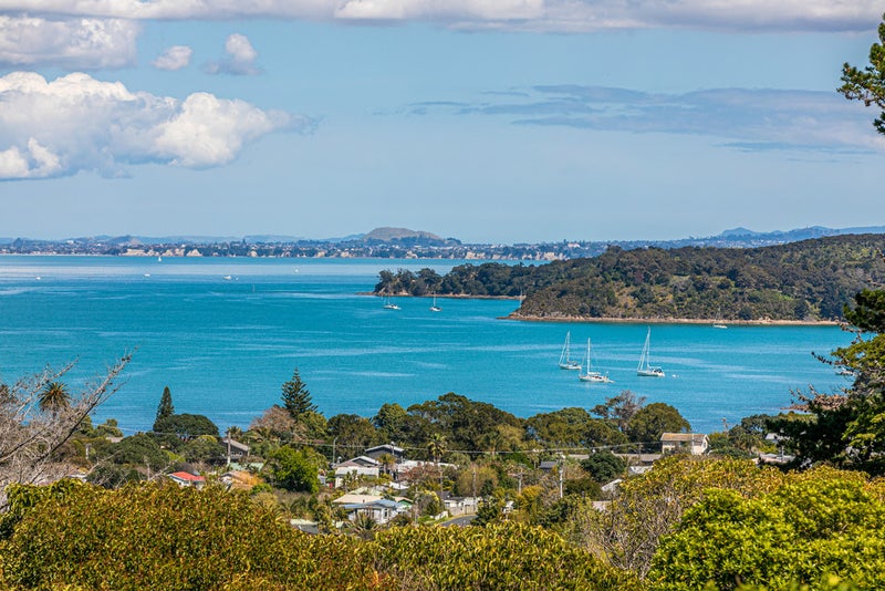 75 Ocean Road, Surfdale, Waiheke Island - Carousel 2