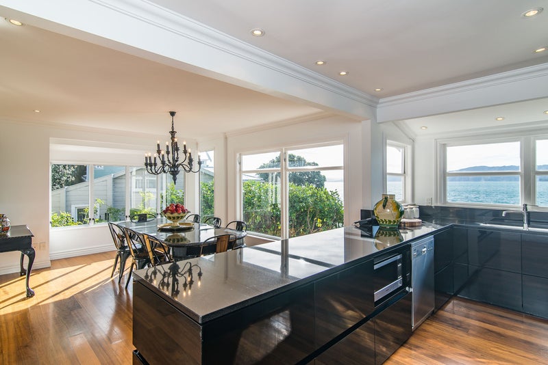 379 Karaka Bay Road, Karaka Bays, Wellington - Carousel 2