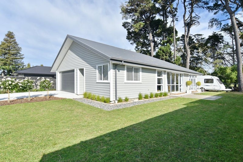 17 Wilmers Road, HORNBY, CHRISTCHURCH - Carousel 1