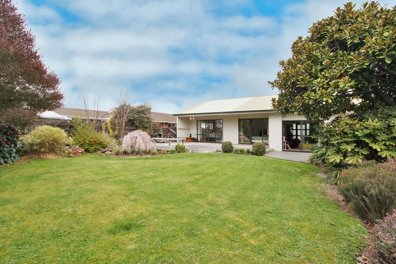 38 Sarabande Avenue, Redwood, Christchurch - Carousel 1
