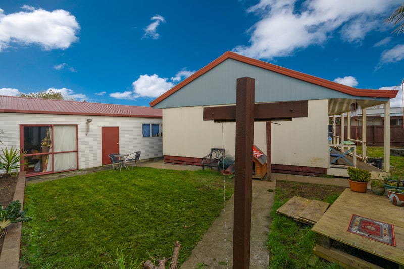 17 Cameron Place, Ranui, Auckland - Carousel 11