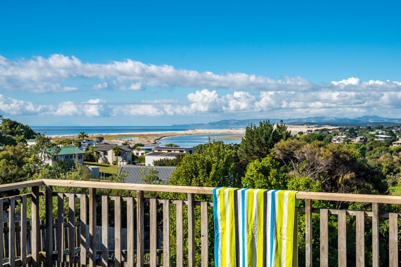 52 Cullen Street, Mangawhai Heads, Mangawhai - Carousel 1
