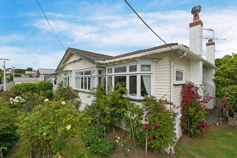 7 Scapa Terrace, Karori, Wellington - Carousel 2