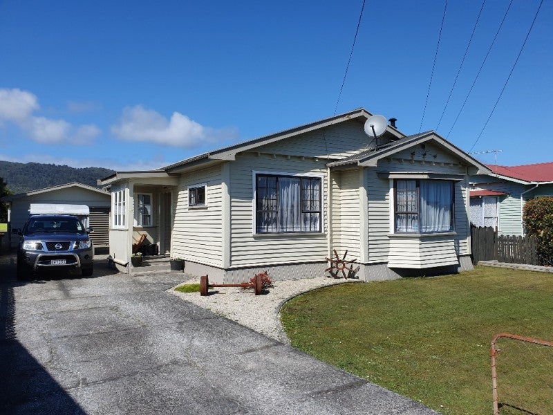 49 Doyle Street, Blaketown, Greymouth - Carousel 1