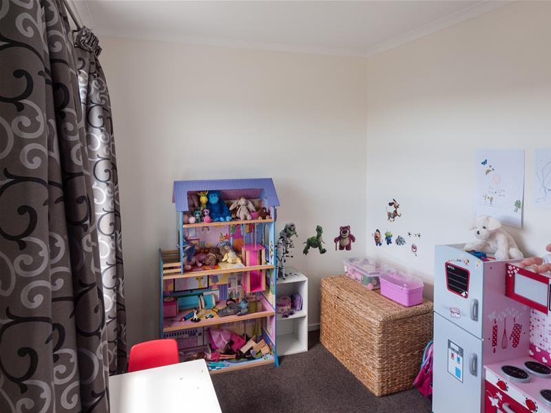 8 Sandino Place, Grenada Village, Wellington - Carousel 20