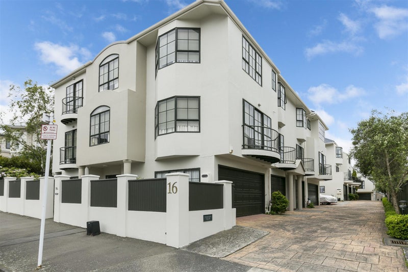 16E Hobson Street, Thorndon, Wellington - Carousel 20