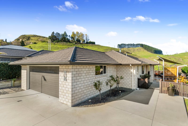 240 Ballintoy Park Drive, Welcome Bay, Tauranga - Carousel 1