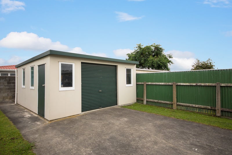 14 Anakiwa Street, Kelvin Grove, Palmerston North - Carousel 20