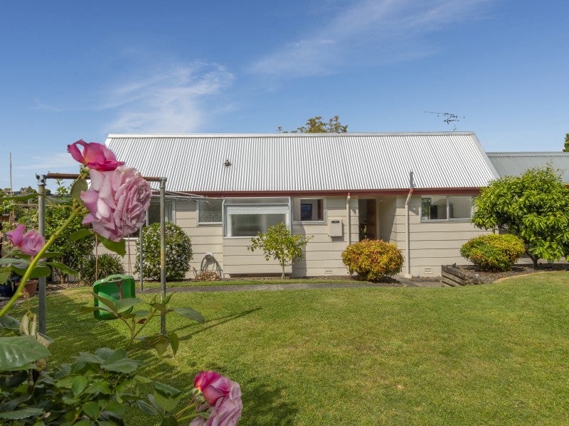 32 Sherwood Street, Bellevue, Tauranga - Carousel 2