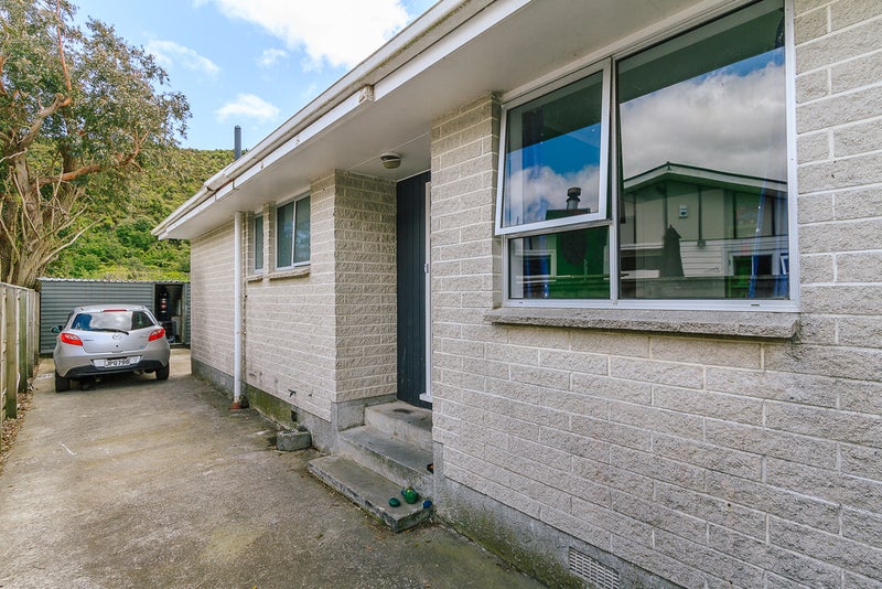 2/33 Parenga Street, Wainuiomata, Lower Hutt - Carousel 11