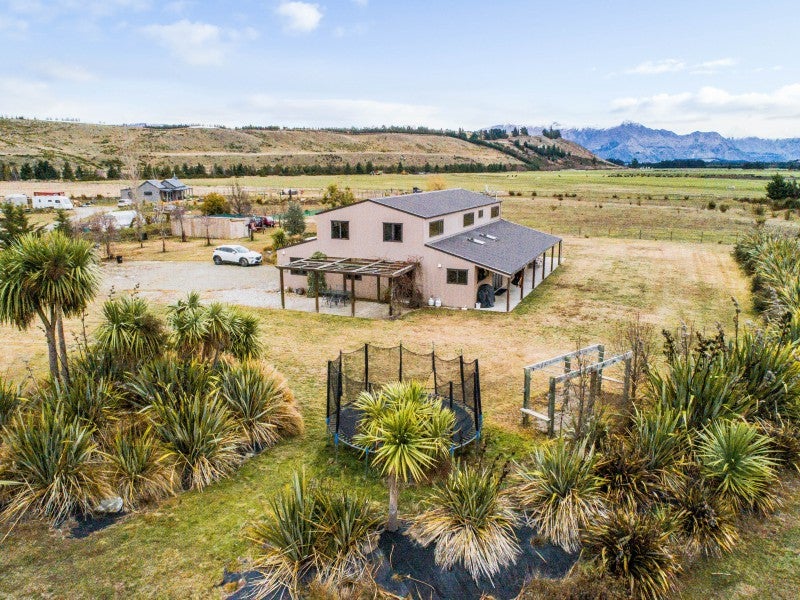 92 Lachlan Avenue, Wanaka - Carousel 21