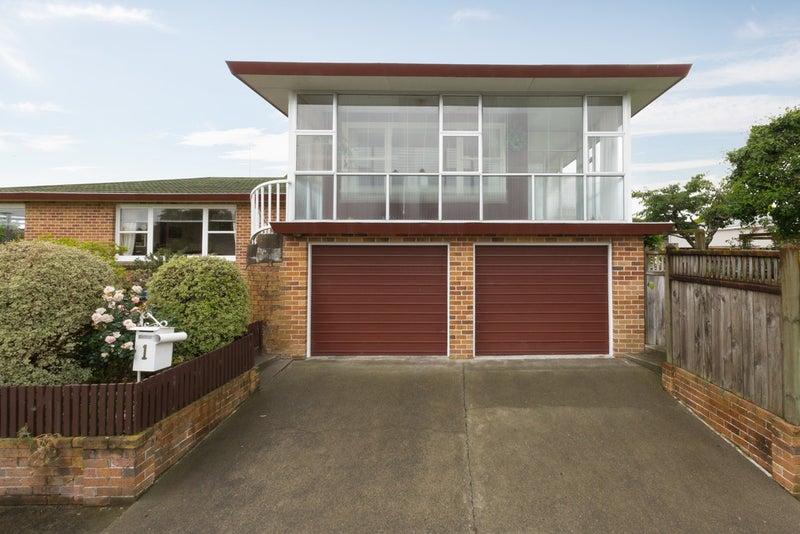 1 Kapiti Place, Awapuni, Palmerston North - Carousel 2