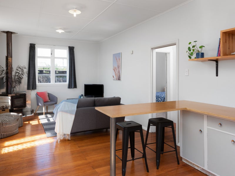 1 Julian Street, Redwoodtown, Blenheim - Carousel 1