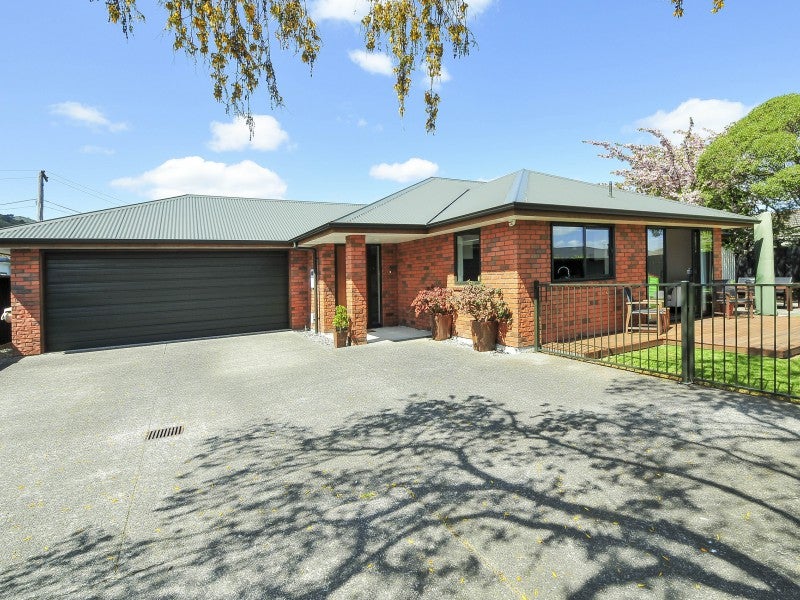 7A Guiness Street, Avalon, Lower Hutt - Carousel 1