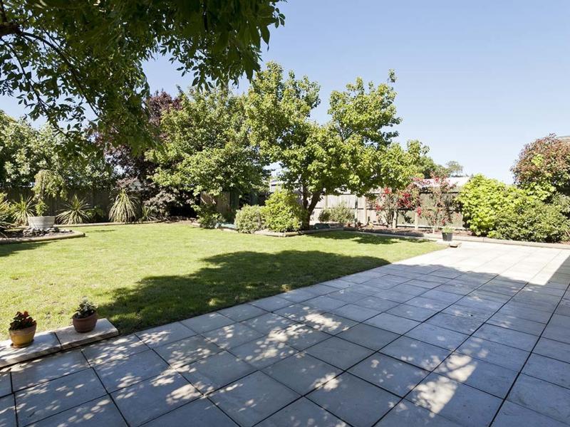 154 Queenspark Drive, Parklands, Christchurch - Carousel 2
