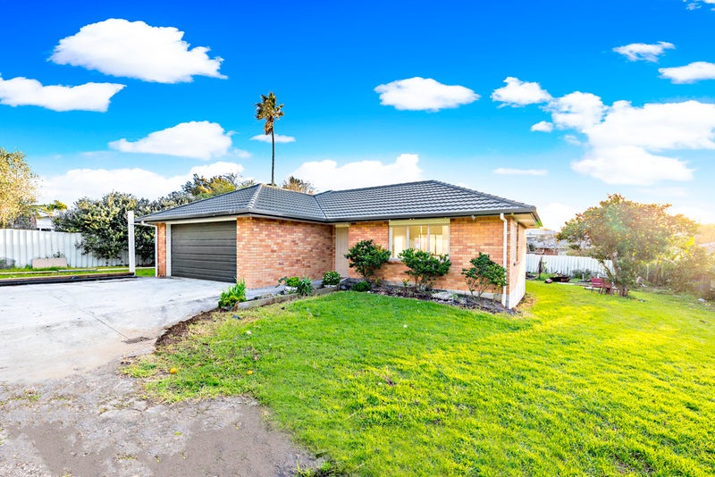 72 Friesian Drive, Mangere, Auckland - Carousel 2