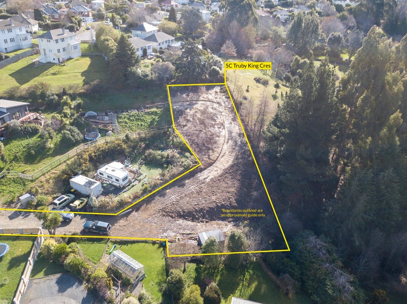 5C Truby King Crescent, Liberton, Dunedin - Carousel 2