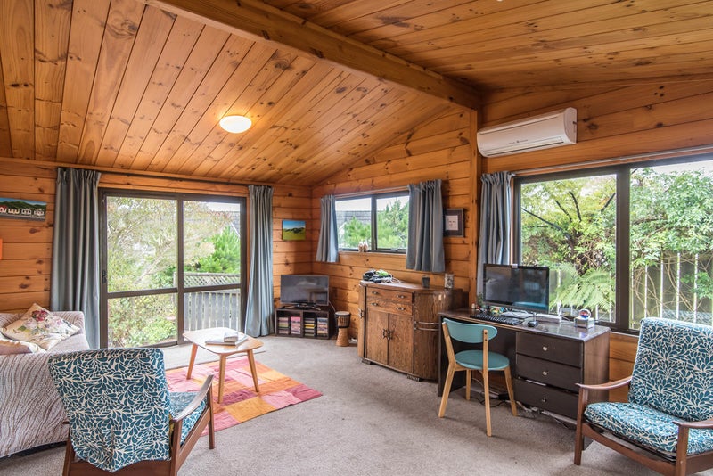 71 Nalanda Crescent, Broadmeadows, Wellington - Carousel 2