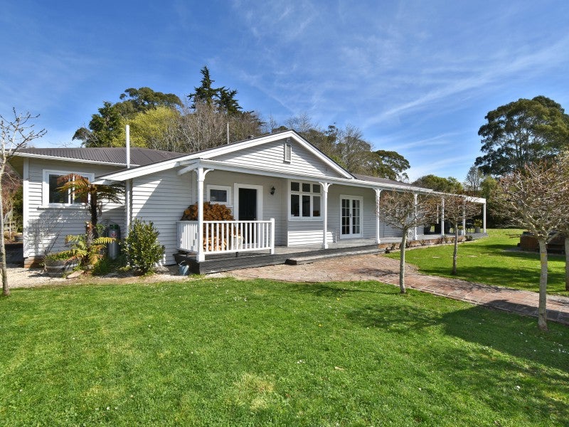 1 Keetly Place, Ohoka, Kaiapoi - Carousel 1