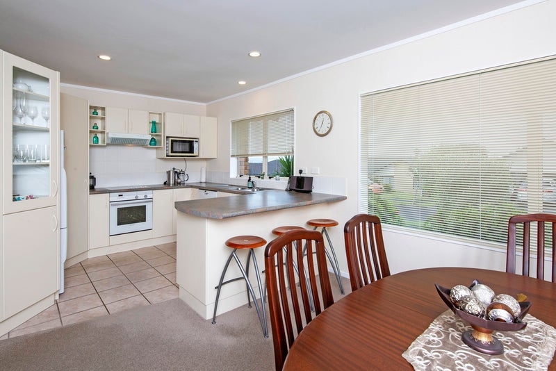 11 KEENAGH RISE, Dannemora, Auckland - Carousel 26