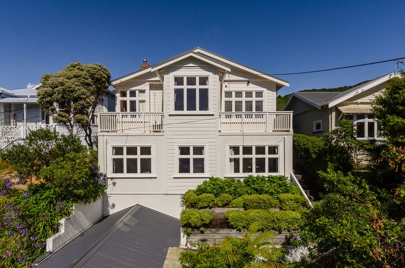 81 Standen Street, Karori, Wellington - Carousel 1