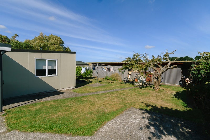 33 Randwick Crescent, Moera, Lower Hutt - Carousel 8