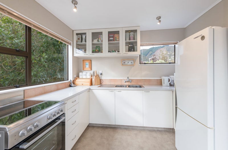 2 Te Ata Place, Atawhai, Nelson - Carousel 2