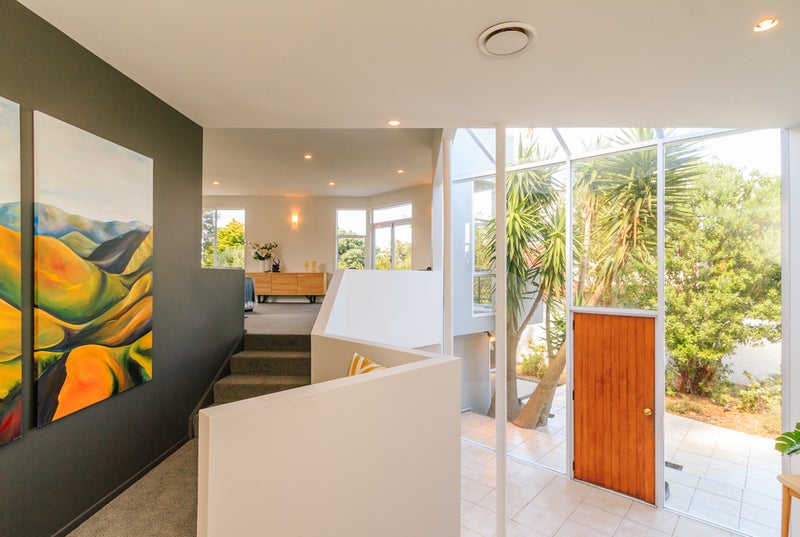 18 London Road, Korokoro, Lower Hutt - Carousel 2