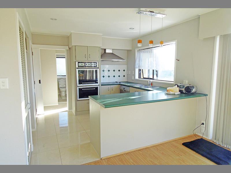 4 Monde Place, Clover Park, Auckland - Carousel 2