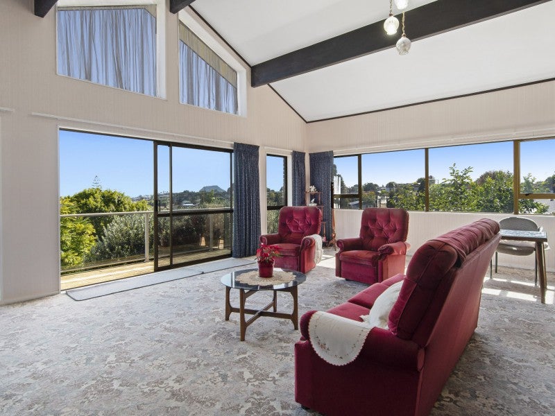 28 Upland Street, Brookfield, Tauranga - Carousel 2