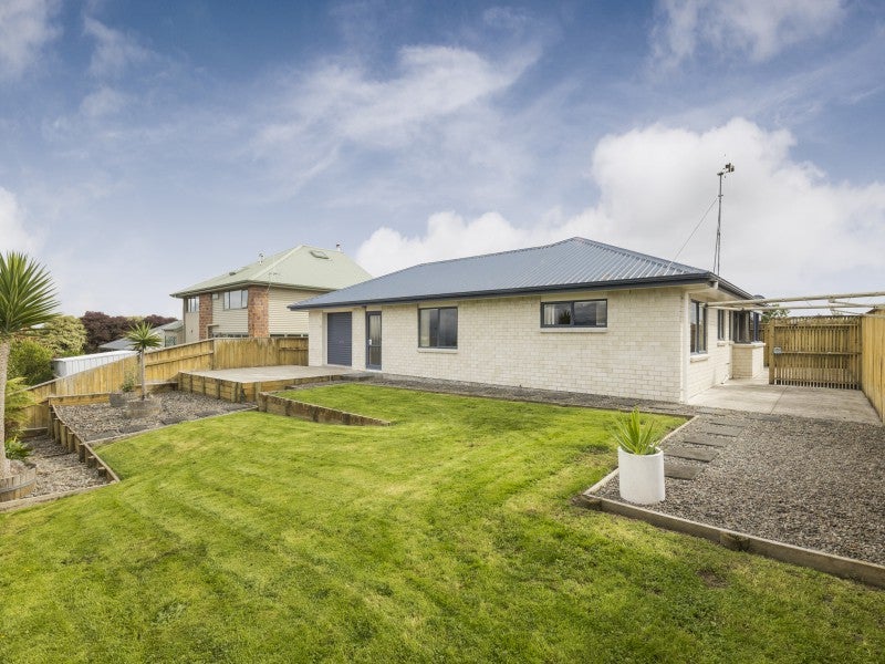 34 Logan Way, Kelvin Grove, Palmerston North - Carousel 23